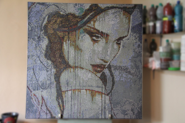 Mozaika "Nostalgia", 134 x 134 x 3cm, waga 20kg, zdjęcie w pracowni